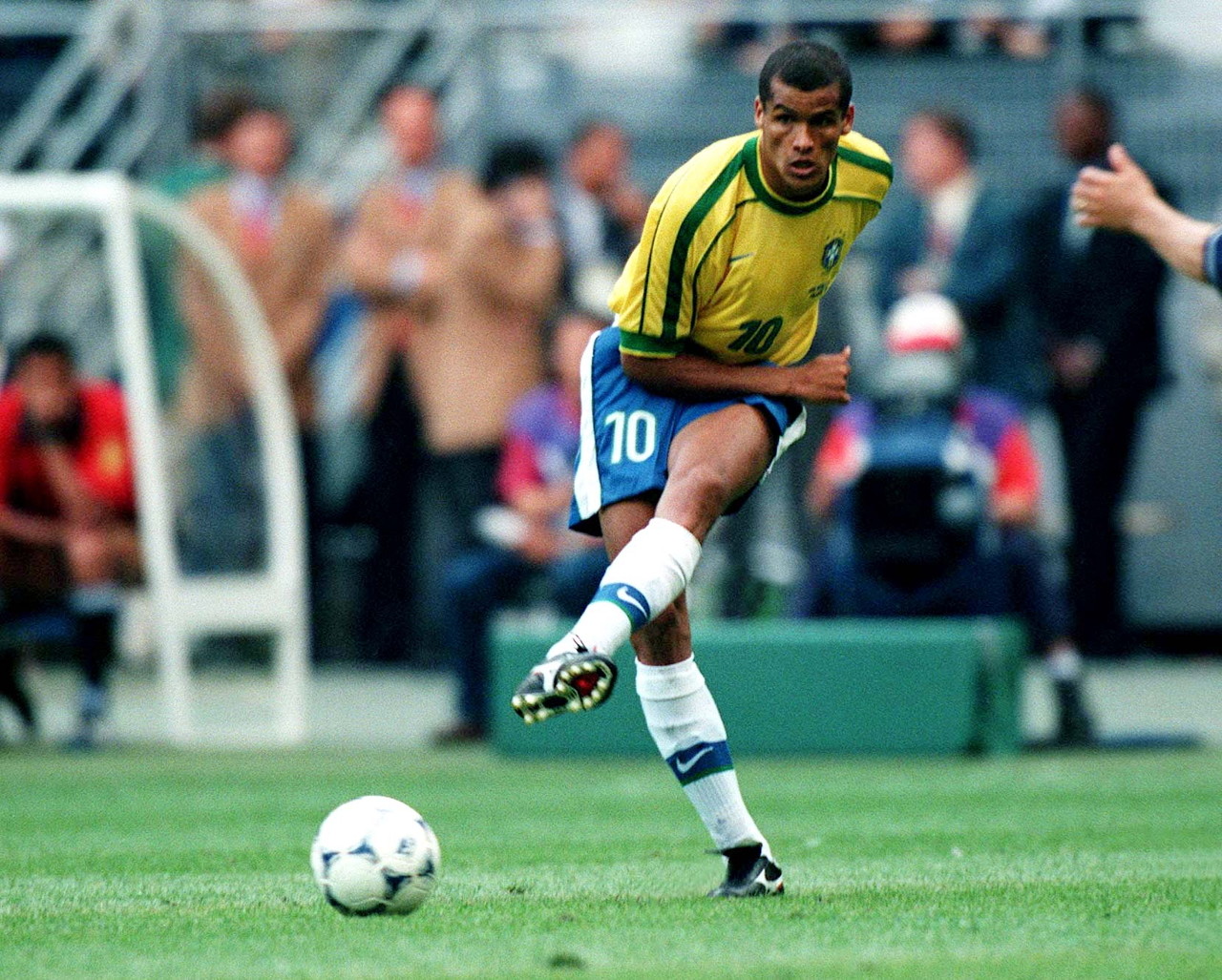 促进城乡要 促进城乡要