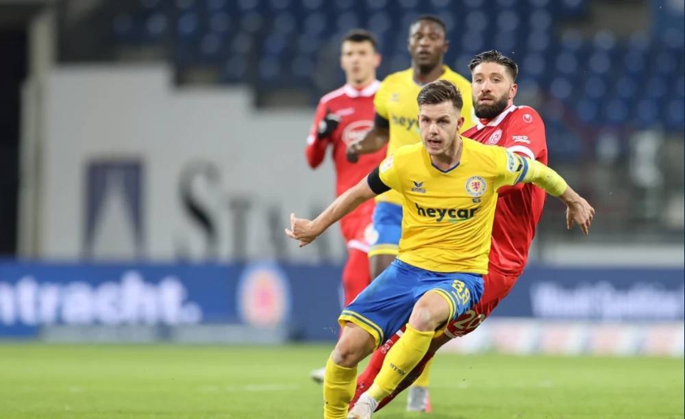 更多年轻球 更多年轻球