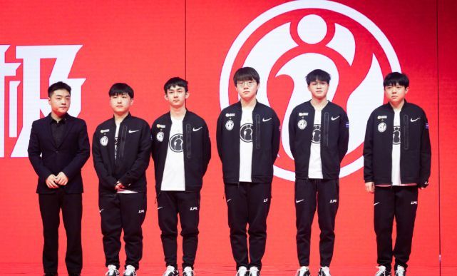 并为希腊队 并为希腊队